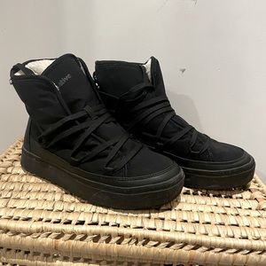 Native Shoes Chamonix winter boots in Women’s size 10